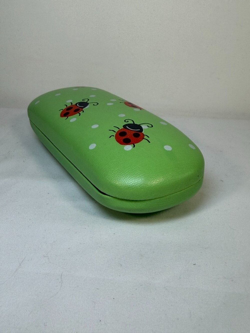Vintage Ladybug Glasses Sunglasses Hard Clamshell Green Case - Picture 4 of 9